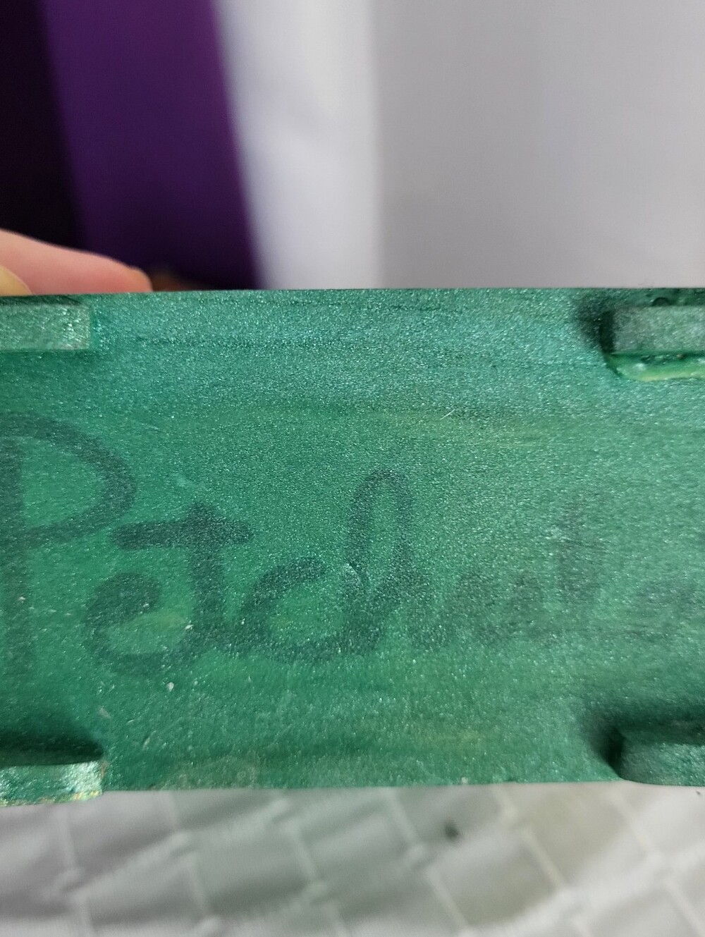 Small Hand Made Green Wooden Box - Picture 6 of 7
